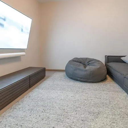 Luxus Meerblick & Sauna & Garten & Heimkino Apartment