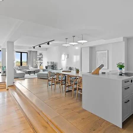 Luxus Meerblick & Sauna & Garten & Heimkino * Glowe