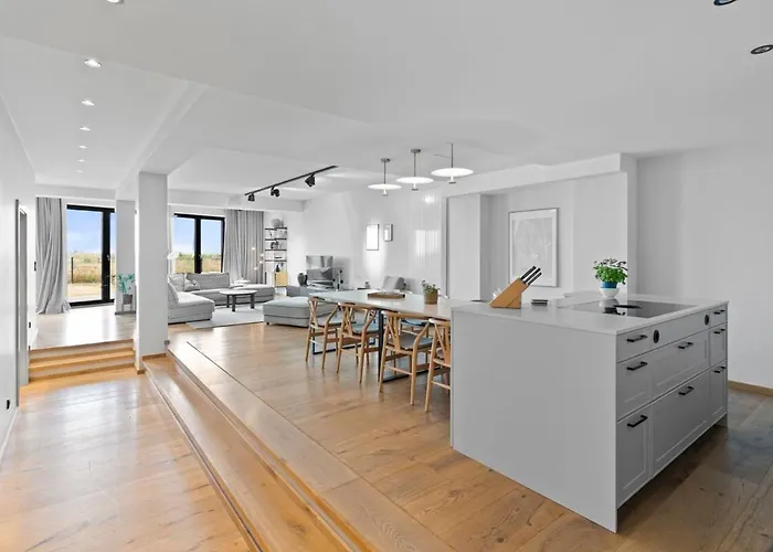 Luxus Meerblick & Sauna & Garten & Heimkino * Glowe